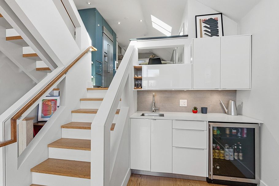 D 225 E 4th Street North Vancouver, BC - 4