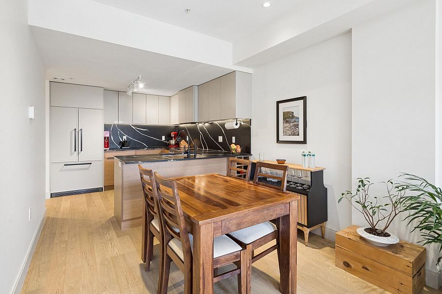 2 632 E 3rd Street North Vancouver, BC - 10