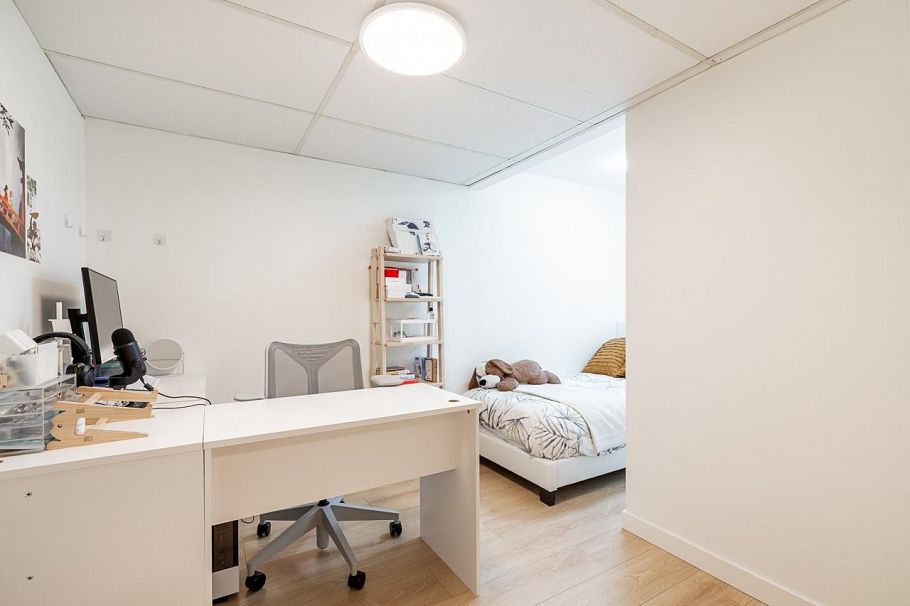 34 900 17th Street North Vancouver, BC - 26