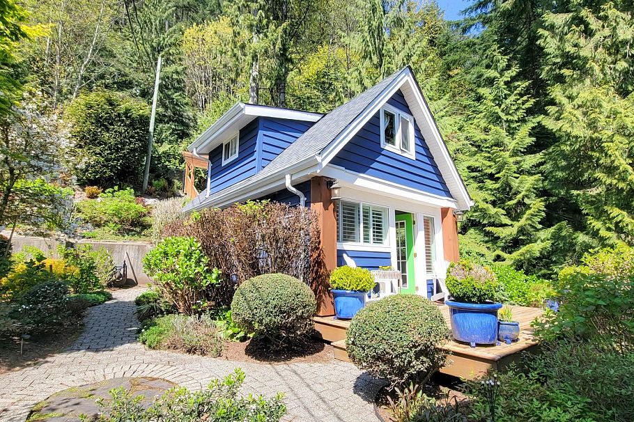 5125 Indian River Drive North Vancouver, BC - 37