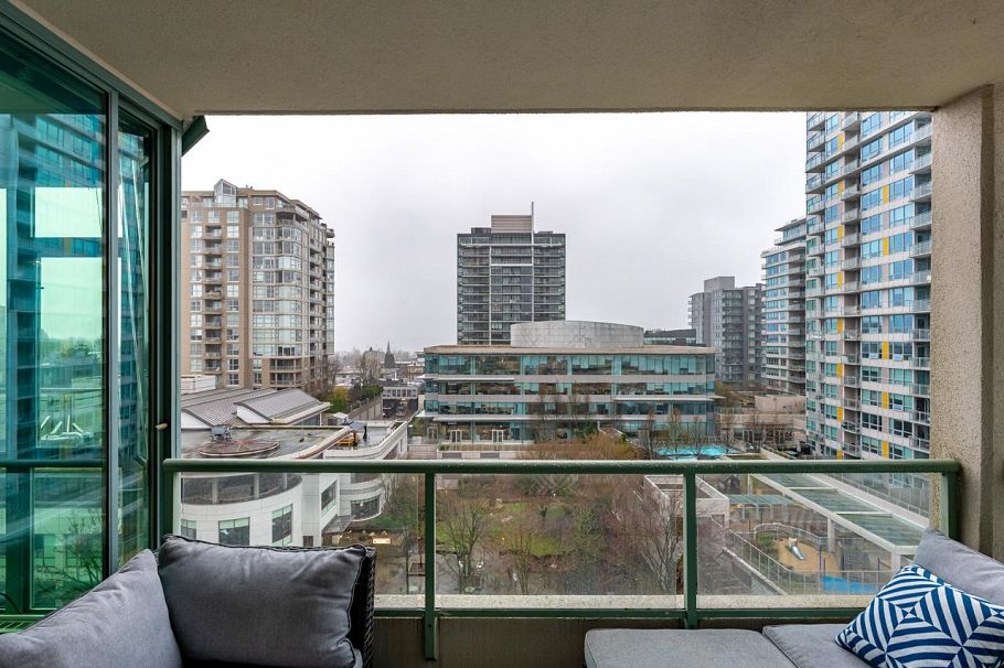 903 140 E 14th Street North Vancouver, BC - 28