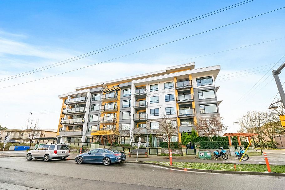 204 1519 Crown Street North Vancouver, BC - 19