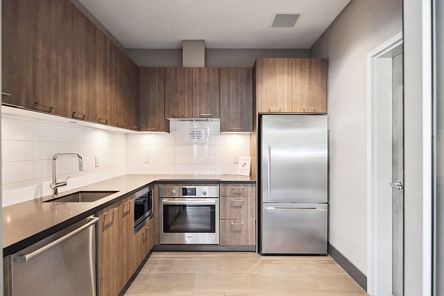 1909 1550 Fern Street North Vancouver, BC - 32