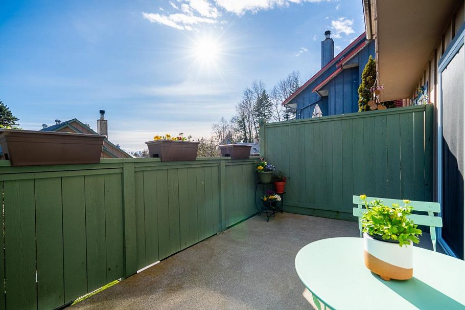 34 900 17th Street North Vancouver, BC - 32