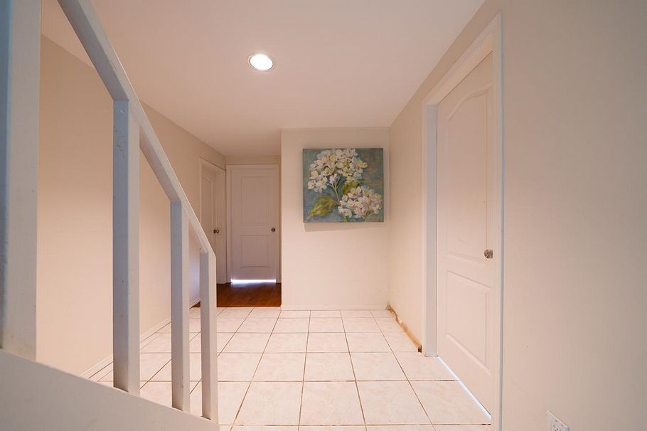 4663 W 15th Avenue Vancouver, BC - 25