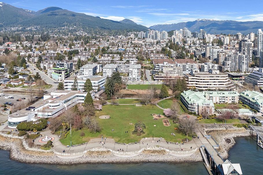 201 225 W 3rd Street North Vancouver, BC - 39