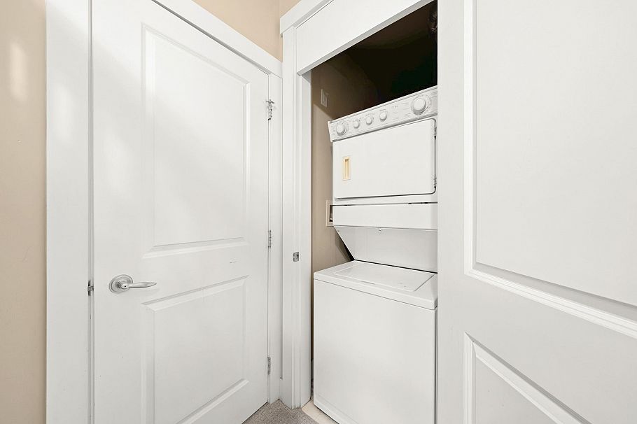 218 2083 W 33 Avenue Vancouver, BC - 16