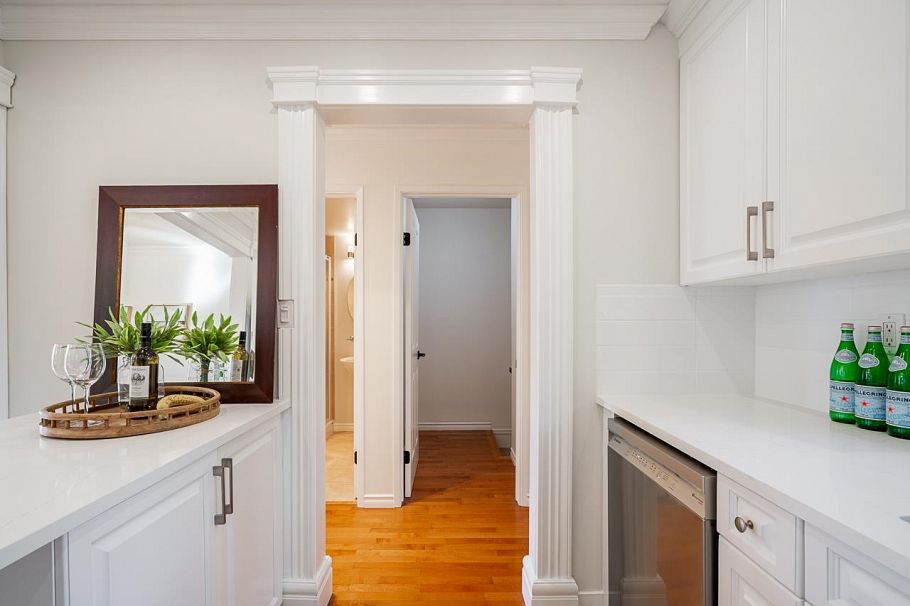 34 900 17th Street North Vancouver, BC - 7