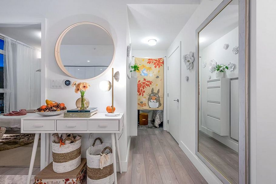 411 3581 E Kent Avenue North Vancouver, BC - 10