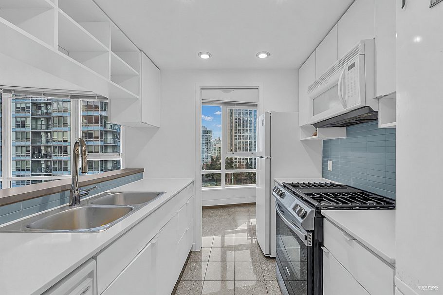 1202 928 Beatty Street Vancouver, BC - 10