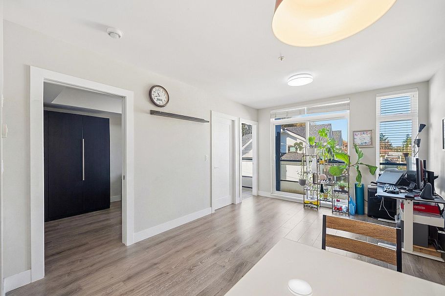 302 3939 Knight Street Vancouver, BC - 23