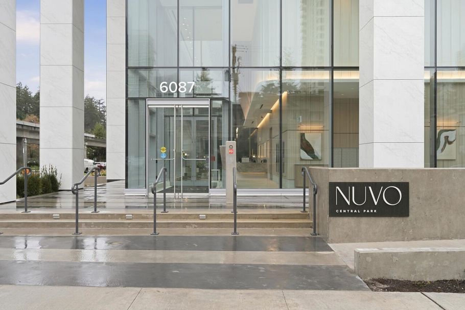 501 6087 Wilson Avenue Burnaby, BC - 2