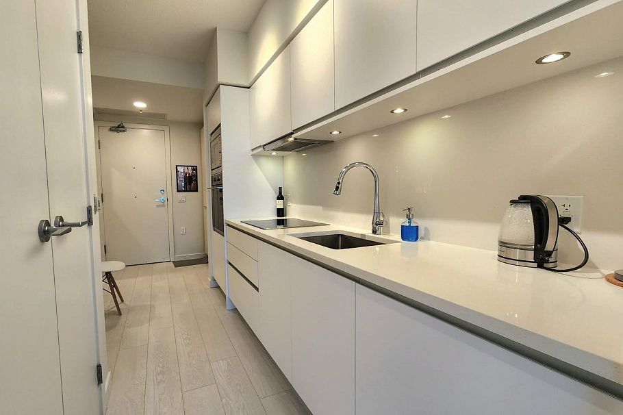 180 E 2ND AVENUE, Vancouver BC V5T 0K4 Vancouver, BC - 5