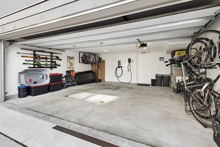 2 632 E 3rd Street North Vancouver, BC - 40