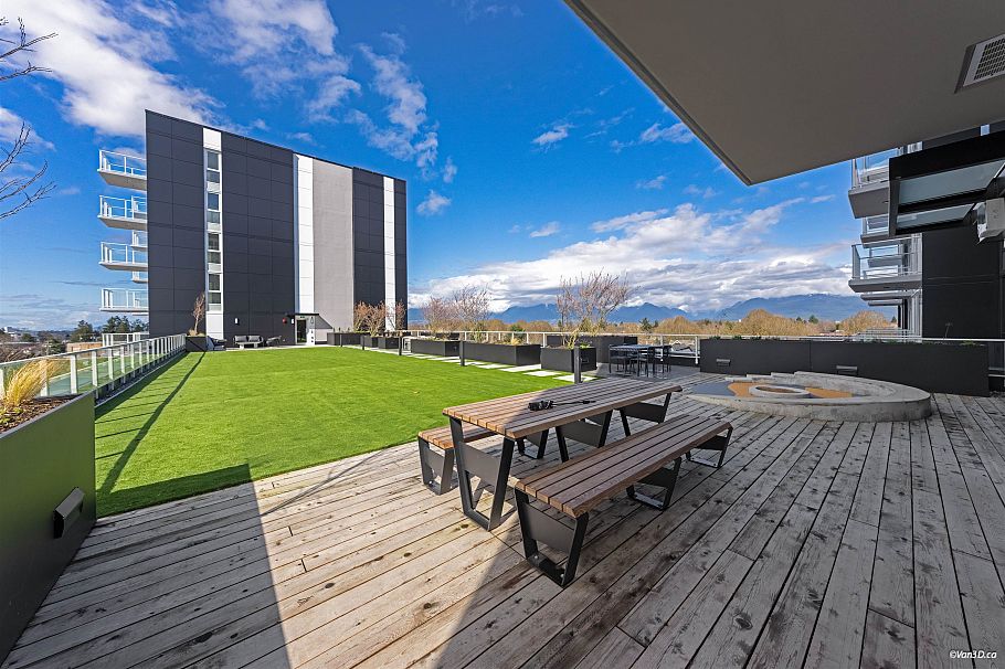 366 5189 Earles Street Vancouver, BC - 32