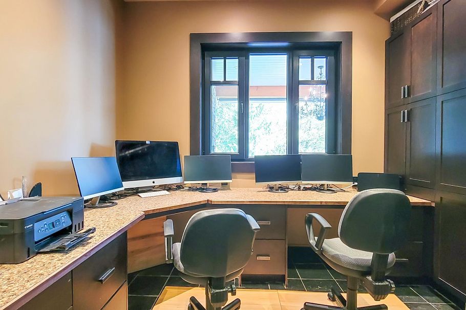 5125 Indian River Drive North Vancouver, BC - 18