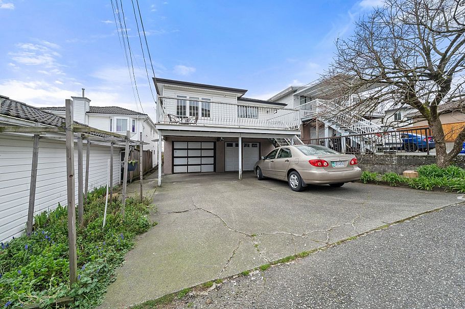 7882 Windsor Street Vancouver, BC - 36