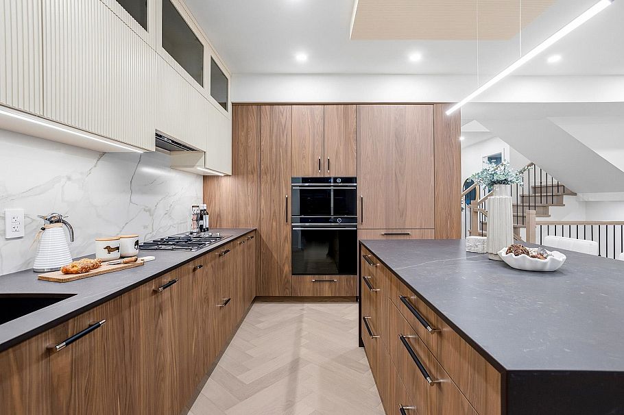 1921 Tatlow Avenue North Vancouver, BC - 12