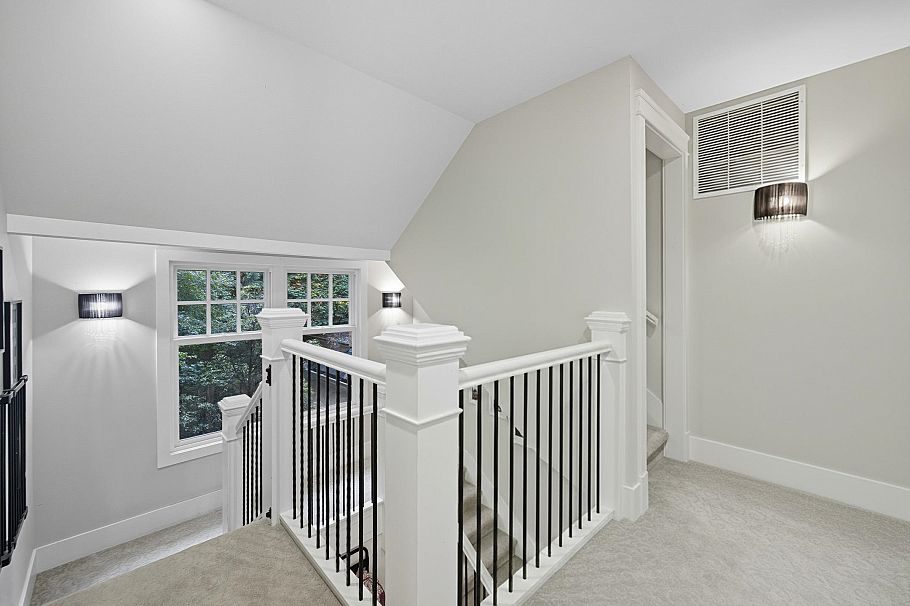 1350 W 15th Avenue Vancouver, BC - 22