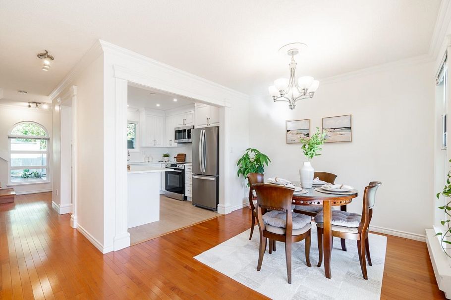 34 900 17th Street North Vancouver, BC - 11