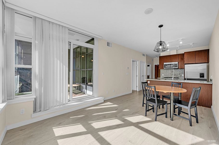 304 8633 Capstan Way Richmond, BC - 10