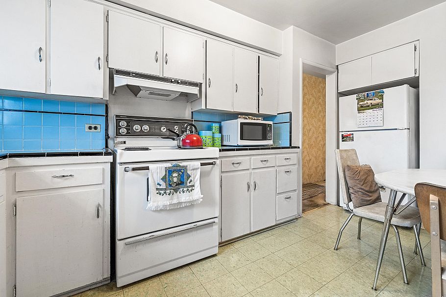 3281 E 2nd Avenue Vancouver, BC - 11