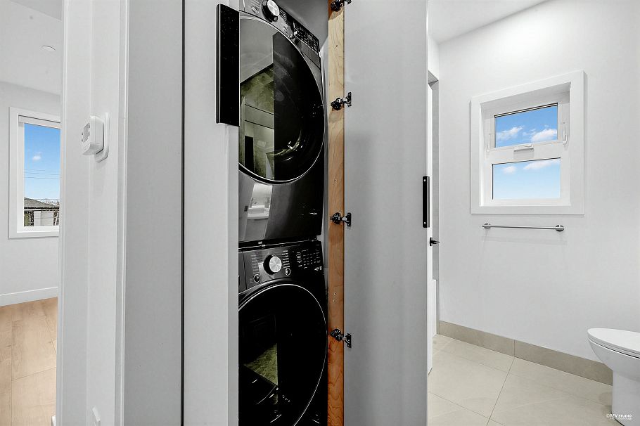 2 1020 Nootka Street Vancouver, BC - 23