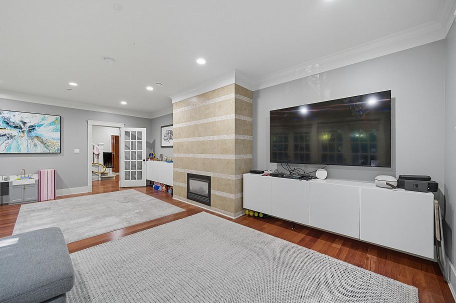 1350 W 15th Avenue Vancouver, BC - 15