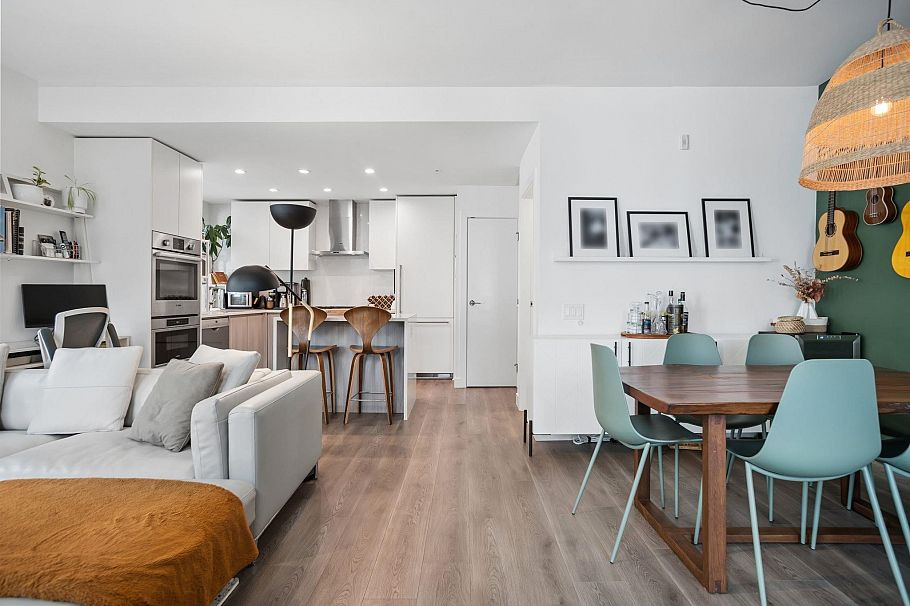 222 2060 Curling Road North Vancouver, BC - 7