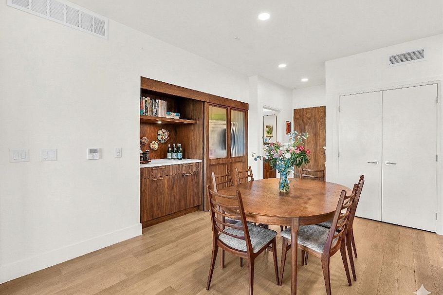 409 2550 Garden Drive Vancouver, BC - 11