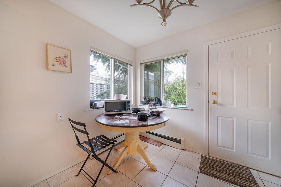 4663 W 15th Avenue Vancouver, BC - 11