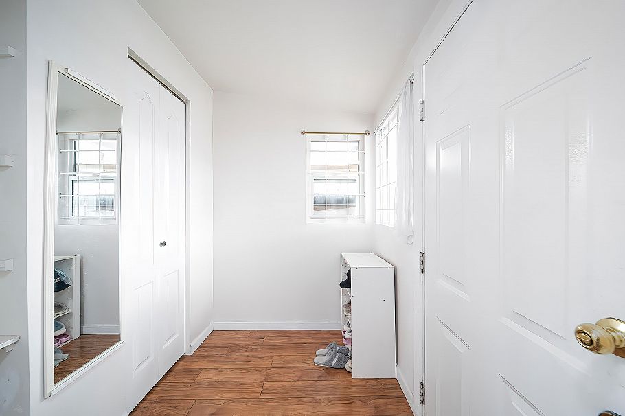 3134 E 1st Avenue Vancouver, BC - 25