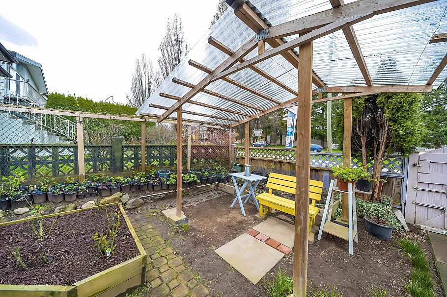 3134 E 1st Avenue Vancouver, BC - 6