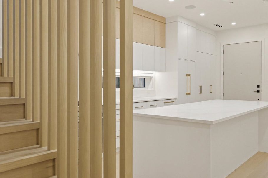 1 810 E 22nd Avenue Vancouver, BC - 21