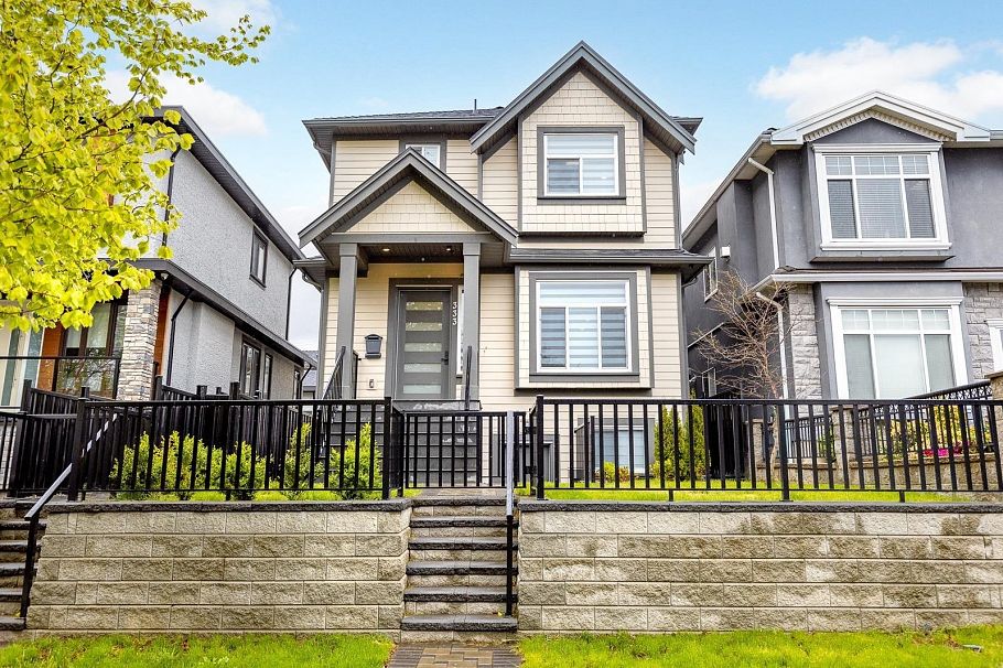 333 E 64th Avenue Vancouver, BC - 1