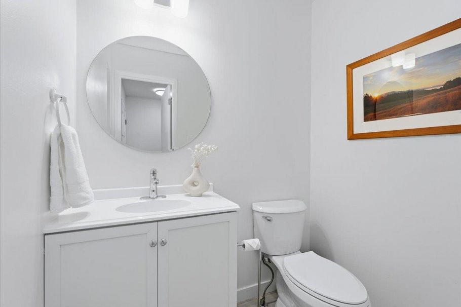 1341 Wellington Drive North Vancouver, BC - 20