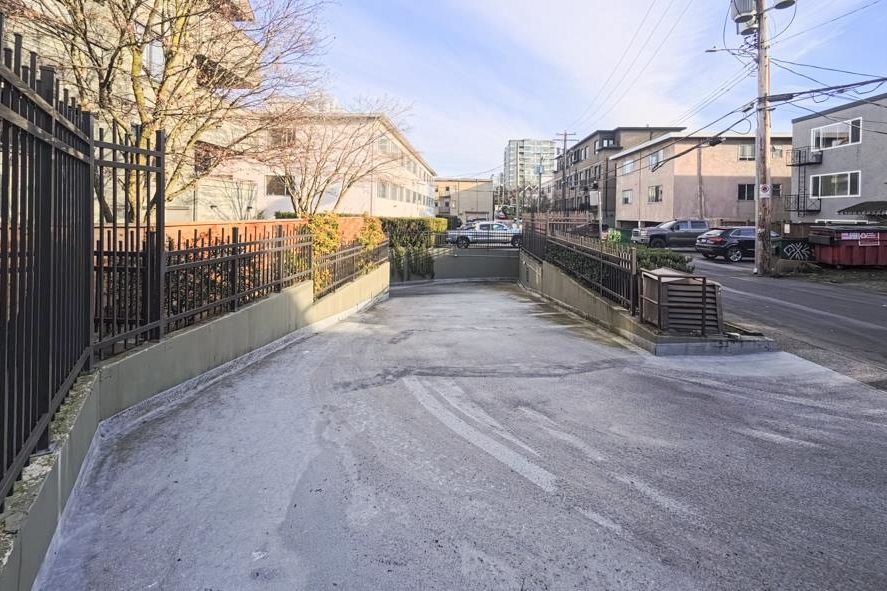 408 1476 W 10th Avenue Vancouver, BC - 18