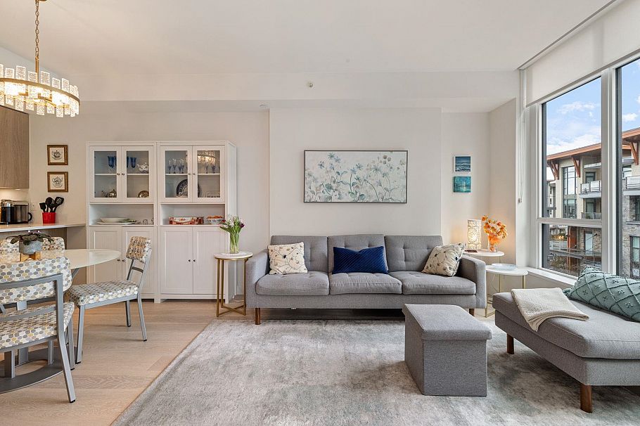 402 2738 Library Lane North Vancouver, BC - 4