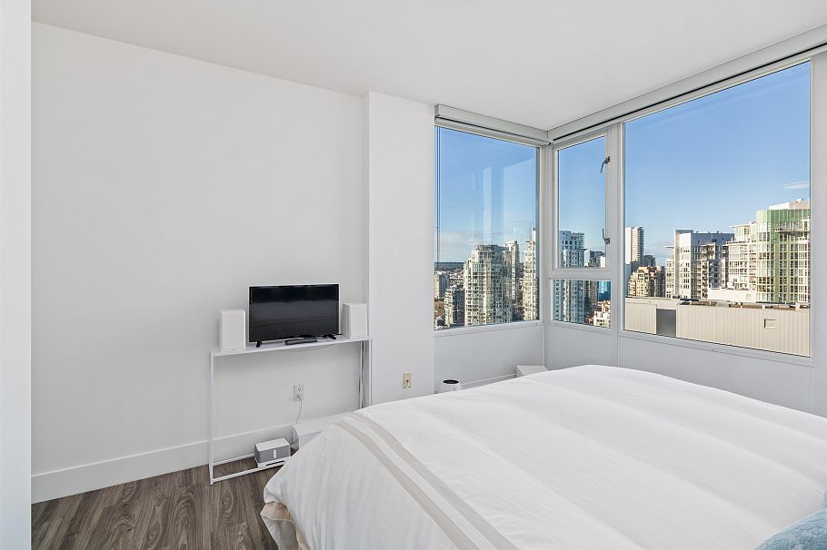 3307 1033 Marinaside Crescent Vancouver, BC - 21