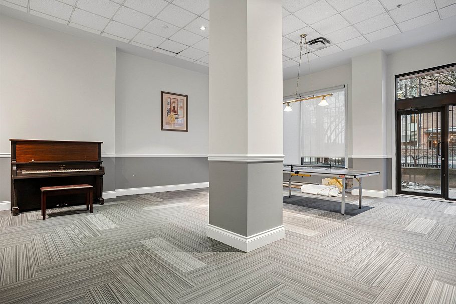 2409 1189 Howe Street Vancouver, BC - 17