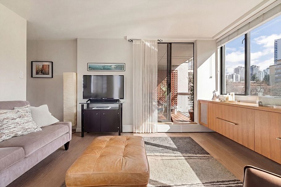 406 1740 Comox Street Vancouver, BC - 7