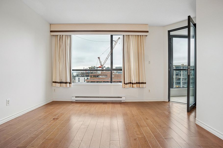 2409 1189 Howe Street Vancouver, BC - 9