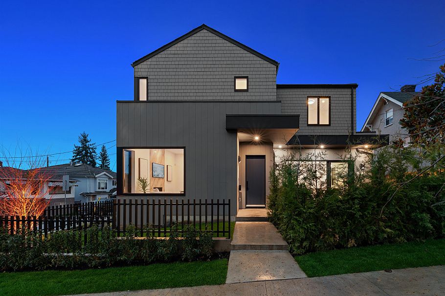 1605 E 21st Avenue Vancouver, BC - 2