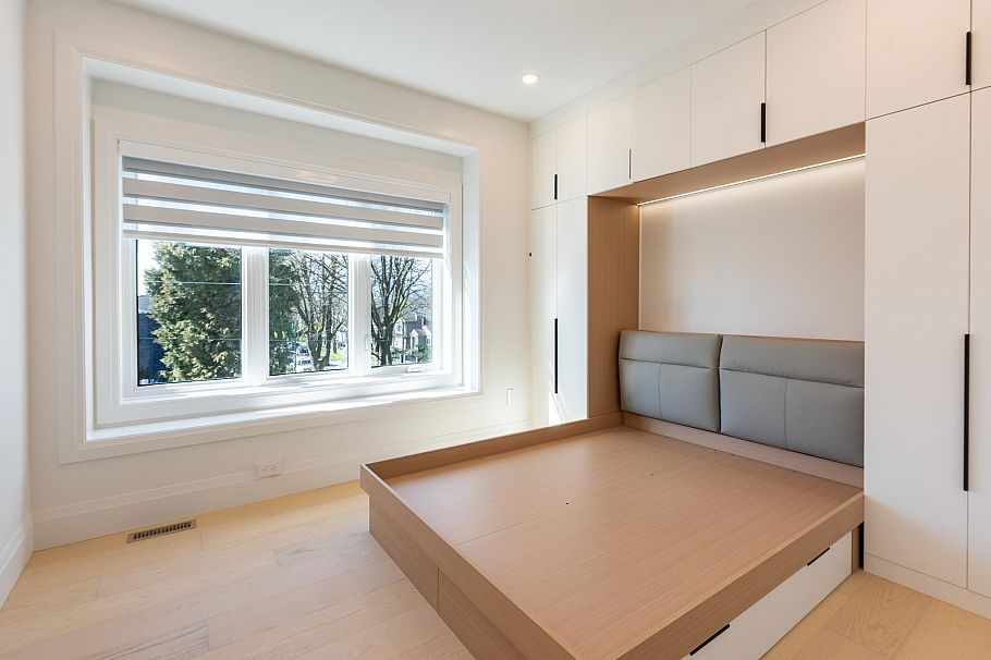 2890 Grant Street Vancouver, BC - 11