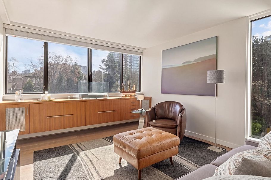 406 1740 Comox Street Vancouver, BC - 9