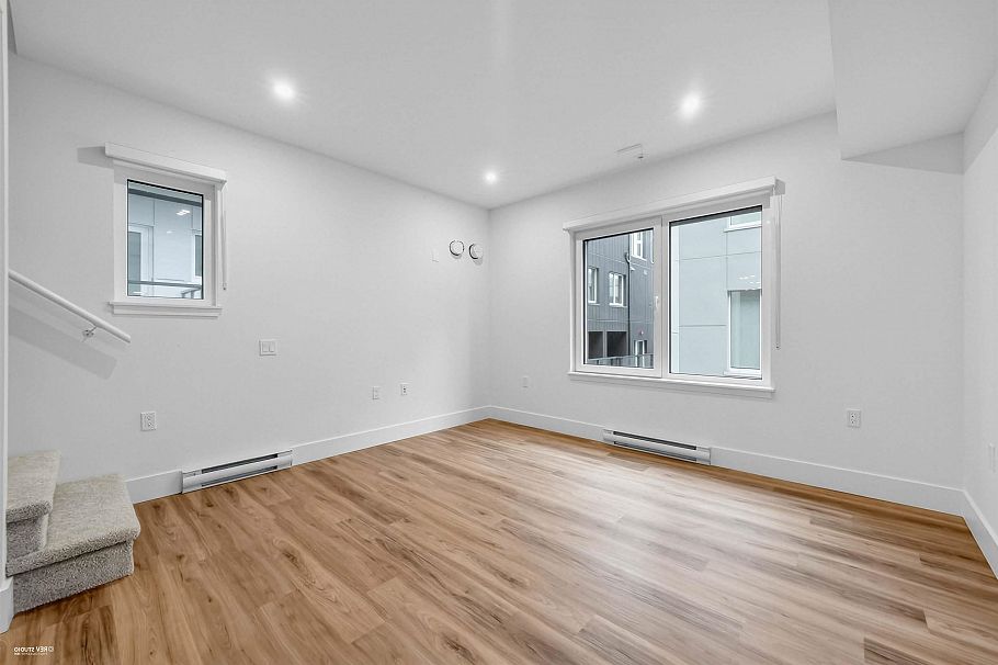 202 2075 E 1st Avenue Vancouver, BC - 15