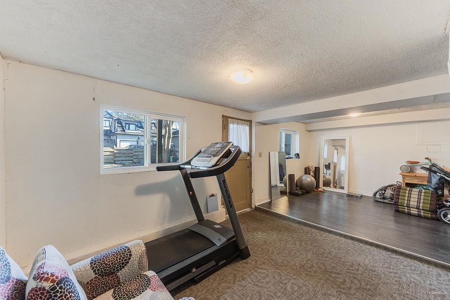 4736 Knight Street Vancouver, BC - 17