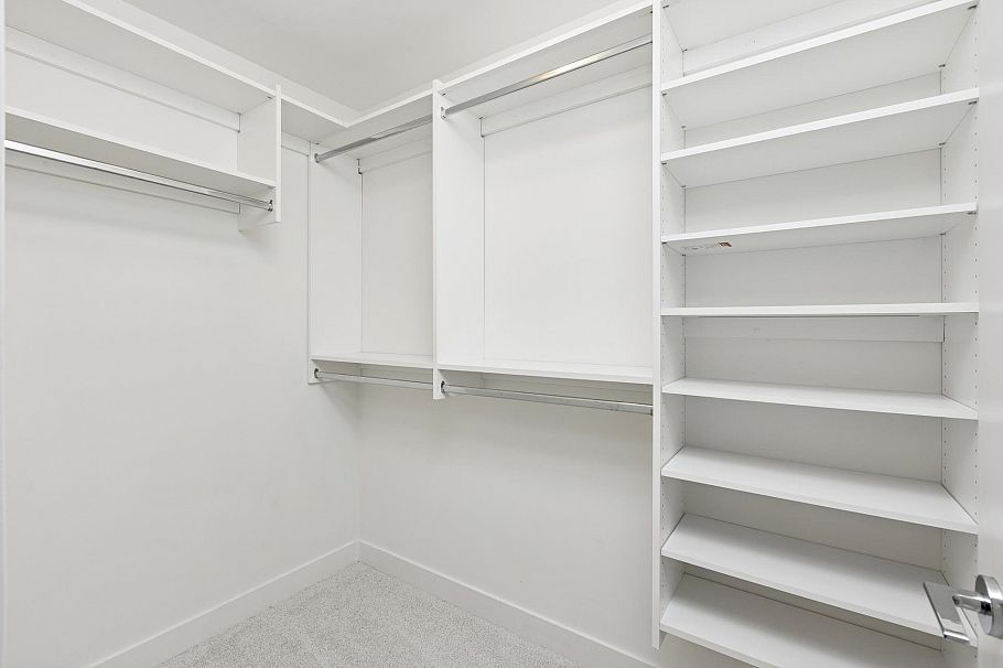 205 E 18th Street North Vancouver, BC - 19