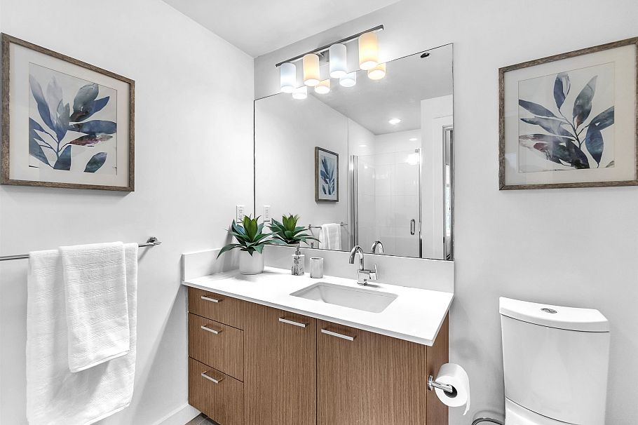 202 1330 Marine Drive North Vancouver, BC - 22