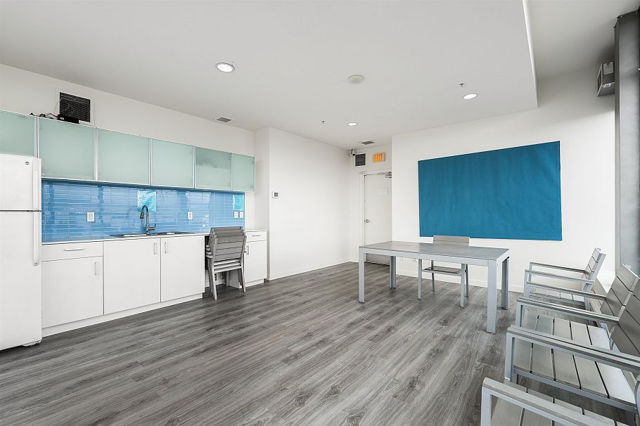 1011 66 W Cordova Street Vancouver, BC - 22